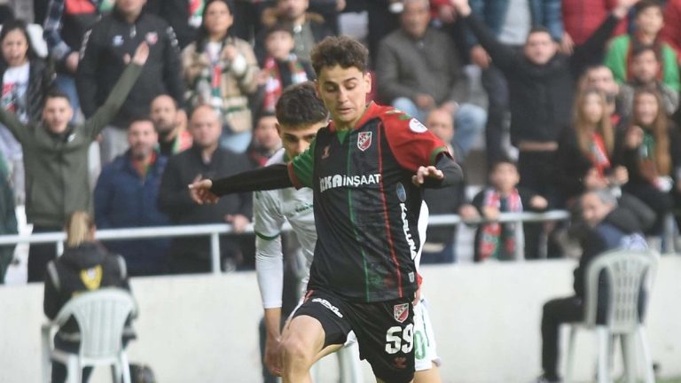 Karşıyaka’da Adem Yeşilyurt’un sözleşme detayları netleşti