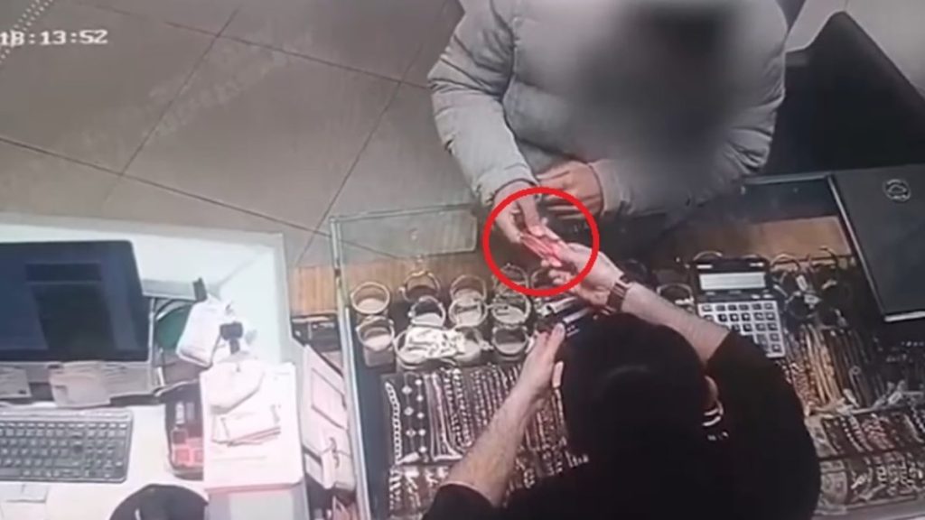 Kayseri’de kedilere mama siparişi vermek için yardım istedi: 182 bin TL dolandırıldı