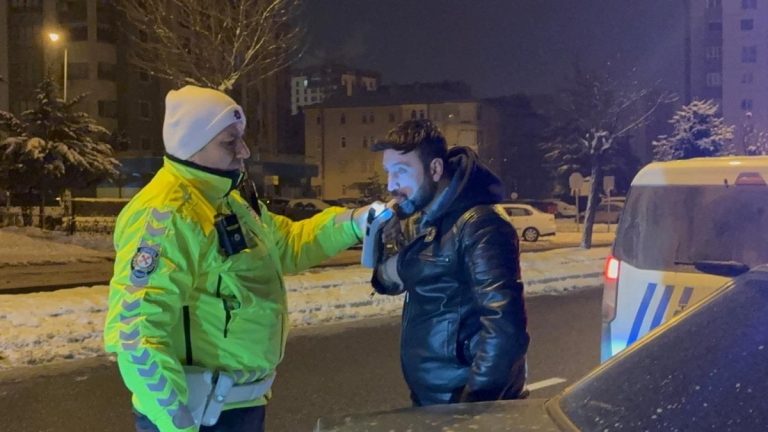 Kayseri’de polisin alkollü sürücü ile imtihanı