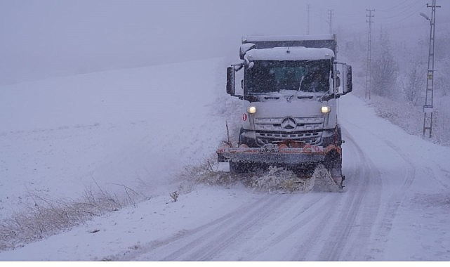 Keçiören Belediyesi’nden Karla Mücadelede Seferberliği