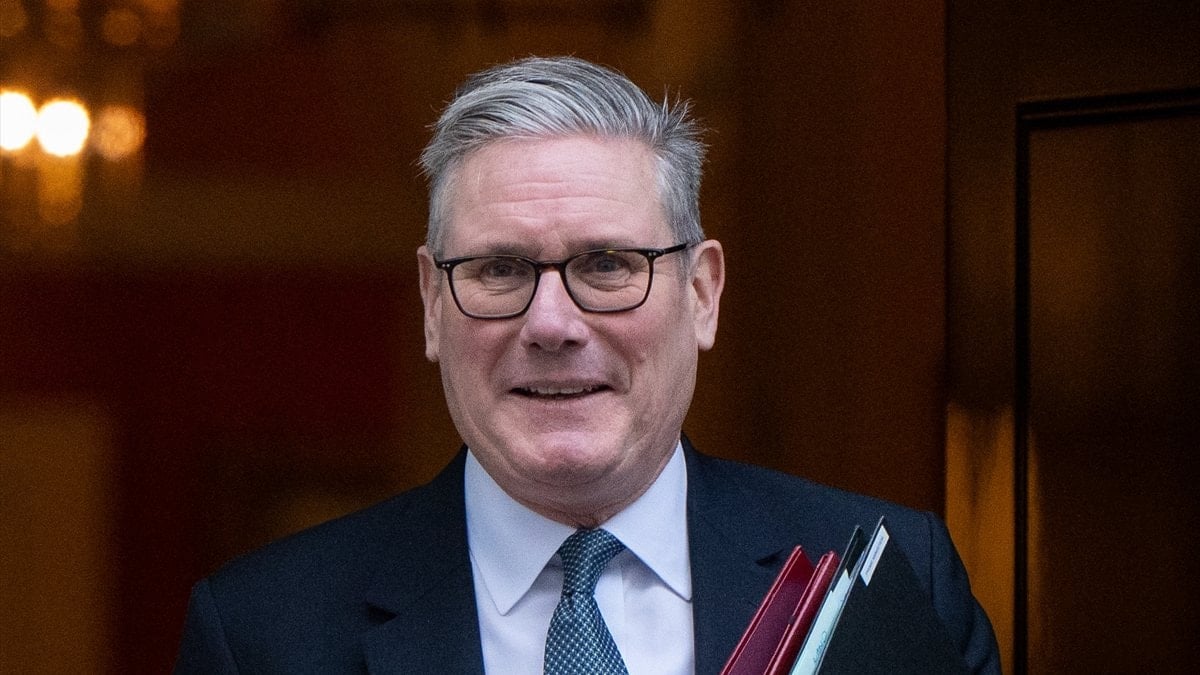 Keir Starmer, parlamentodan onay alarak Ukrayna’ya asker yollayacaklarını söyledi