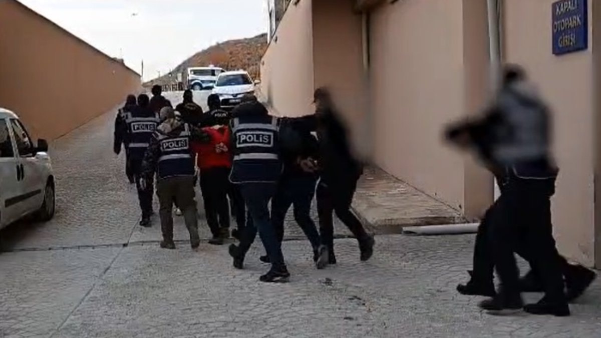 Kırşehir merkezli ‘sahte polis’ operasyonuna 9 tutuklama
