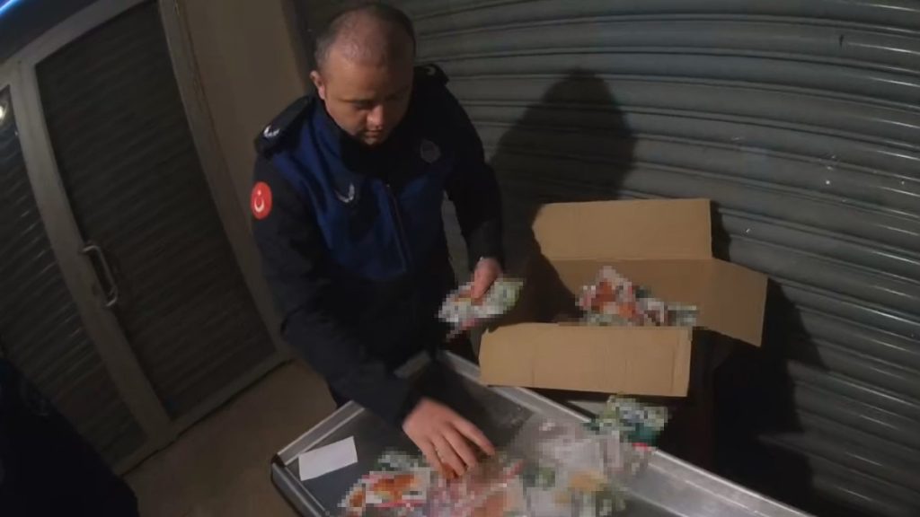 Kocaeli’de merdiven altı tavuk tesisine baskın