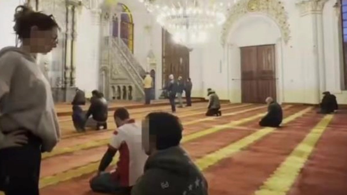 Konya’da camideki uygunsuz hareketleri nedeniyle gözaltına alındı: Genç kız hakkında yeni gelişme