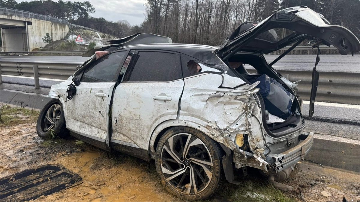 Kuzey Marmara Otoyolu’nda kaza: 2’si çocuk 7 yaralı