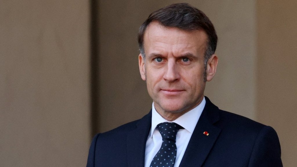 Macron: Grönland’ın egemenliğinin ihlal edilmesinin “zincirleme sonuçları” olur
