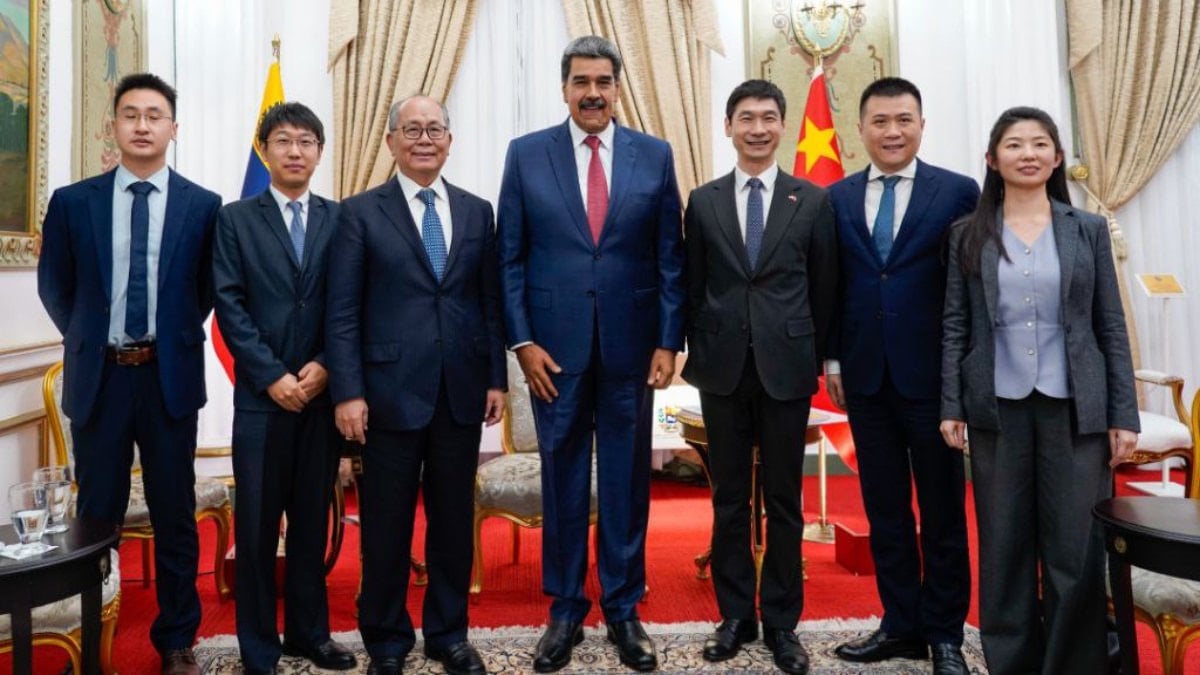 Maduro’yu en son onlar ziyaret etti: Çin’den “siyasi değişim olsa da ekonomik işbirliği sürecek” mesajı