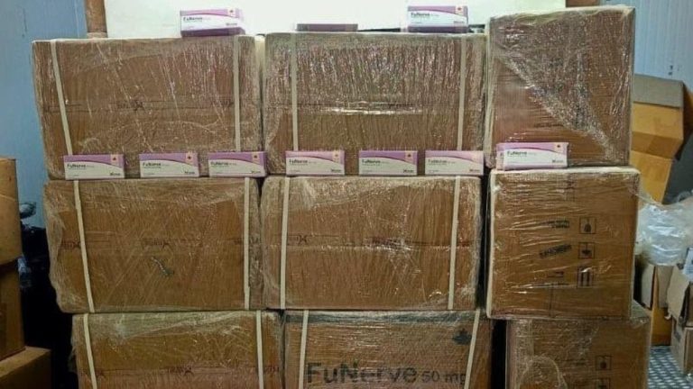 Mersin Limanı’nda yüz binlerce sentetik hap ele geçirildi