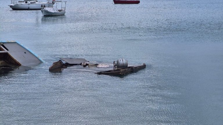 Muğla’da fırtına, yelkenliyi batırdı