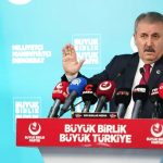 Mustafa Destici: Kimse Venezuela’yla Türkiye’yi birbirine karıştırmasın