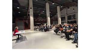 Nilüfer’de distopyada kadın kimliği tartışıldı