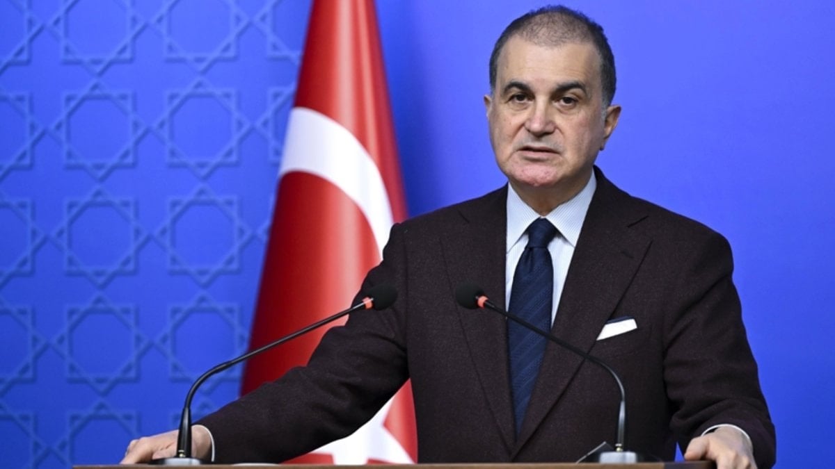 Ömer Çelik’ten jandarmaya hakaret eden Suat Özçağdaş’a tepki