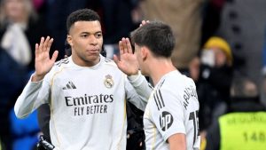 Real Madrid, Levante’yi iki golle yıktı