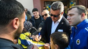 Sadettin Saran, Adana’da öğrencilerle buluştu