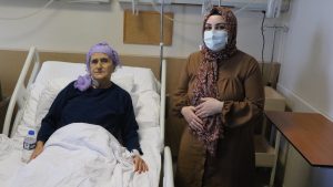 Samsun’da bir kadın gelininin bağışladığı karaciğerle sağlığına kavuştu