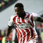 Samsunspor, Fenerbahçe’ye transfer olan Musaba’nın sözleşmesini feshetti