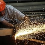 Sanayi üretimi yıllık yüzde 2,4 arttı