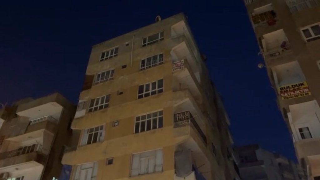 Şanlıurfa’da kolonlardan ses iddiası: 6 katlı apartman tahliye edildi