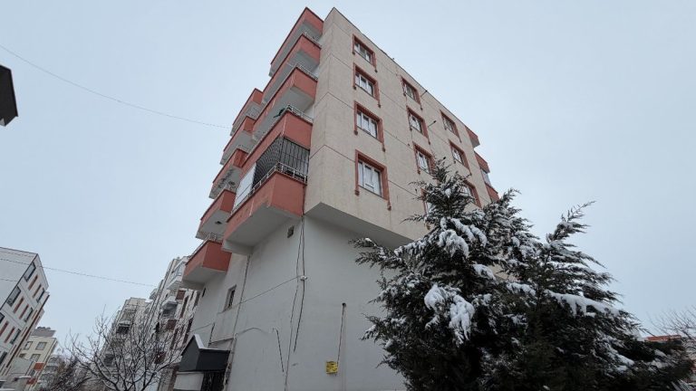 Şanlıurfa’da yerinden çıkan doğalgaz bacası nedeniyle 13 kişi zehirlendi