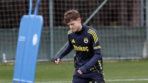 Sebastian Szymanski, Fenerbahçe’ye veda etti