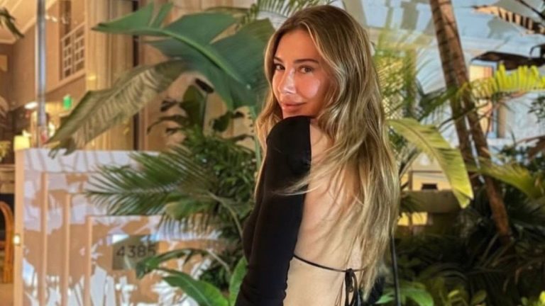 Şeyma Subaşı yine Kur’an-ı Kerim paylaştı