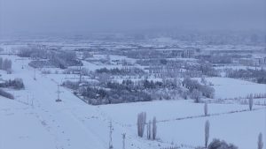 Sivas’ta termometreler eksi 22 dereceyi gösterdi: Şehirde hayat dondu