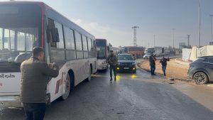 Suriye’de teslim olan SDG’liler otobüslerle farklı bölgeler götürülecek