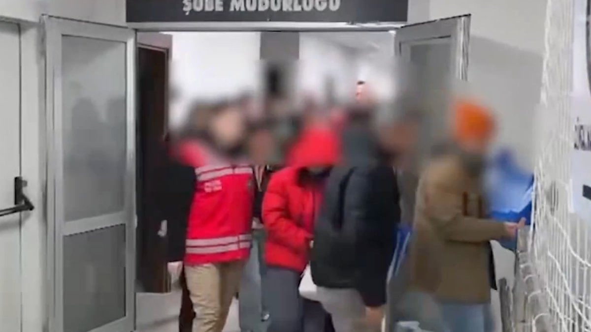 Tekirdağ merkezli oto yedek parçası dolandırıcılığına 25 tutuklama