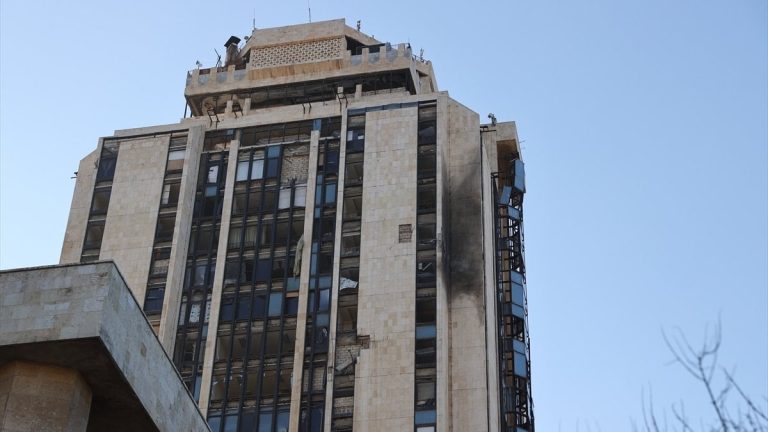 Terör örgütü YPG/SDG, Halep Valilik Binası’na kamikaze İHA ile saldırı düzenledi