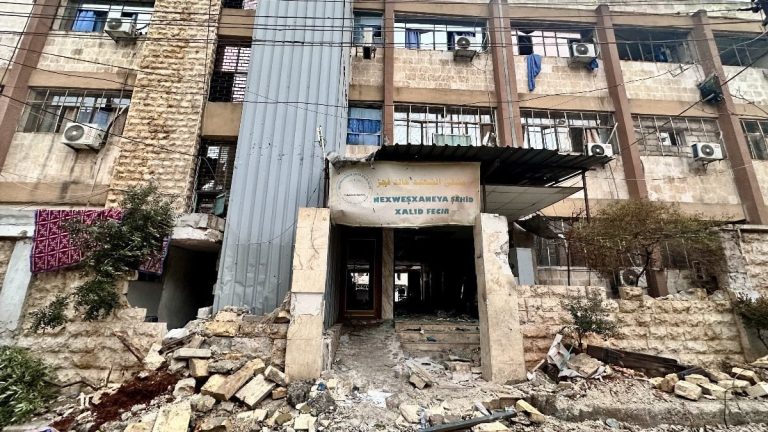 Terör örgütü YPG/SDG’nin Halep’te karargaha çevirdiği hastane görüntülendi