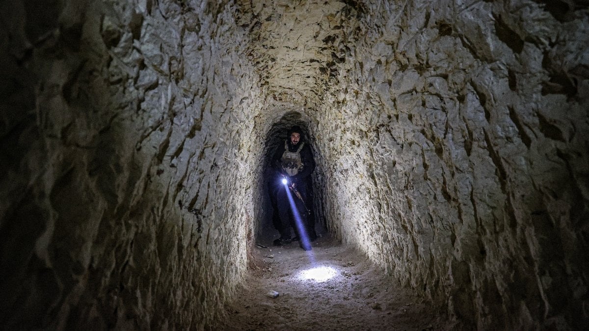 Terör örgütü YPG/SDG’nin Şeyh Maksud’daki yer altı tünelleri ortaya çıktı