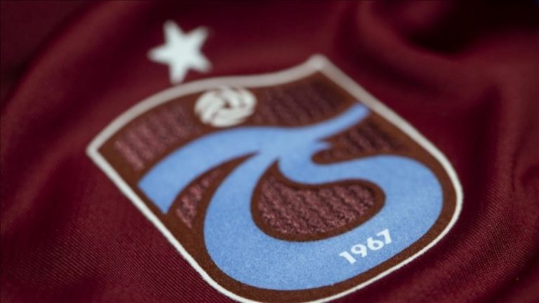 Trabzon’da 2026 bebeklerine bordo-mavi hediye