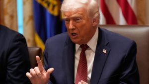 Trump’tan savunma şirketlerine temettü ve hisse geri alımı yasağı