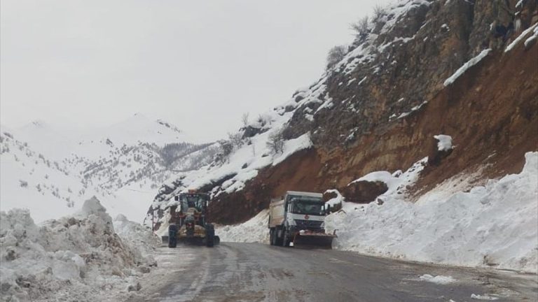 Ülke genelinde 5 ilde 558 yerleşim yerine ulaşım sağlanamıyor