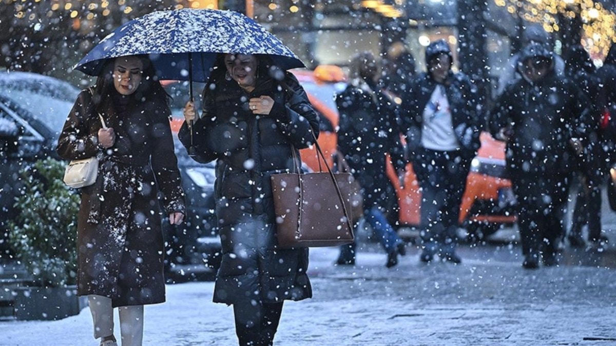 Ülke genelinde soğuklar devam ediyor: Kar yağışı sürecek