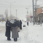 Van’da 90 yerleşim yerinin yolu kardan kapandı
