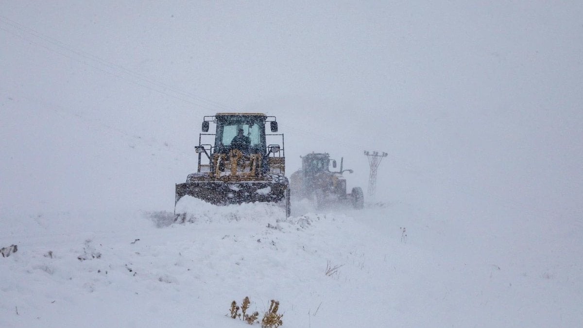 Van’da kar yağışı etkili oluyor
