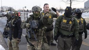 WSJ araştırdı: ICE polisleri 13 vakada ölümcül güç kullandı