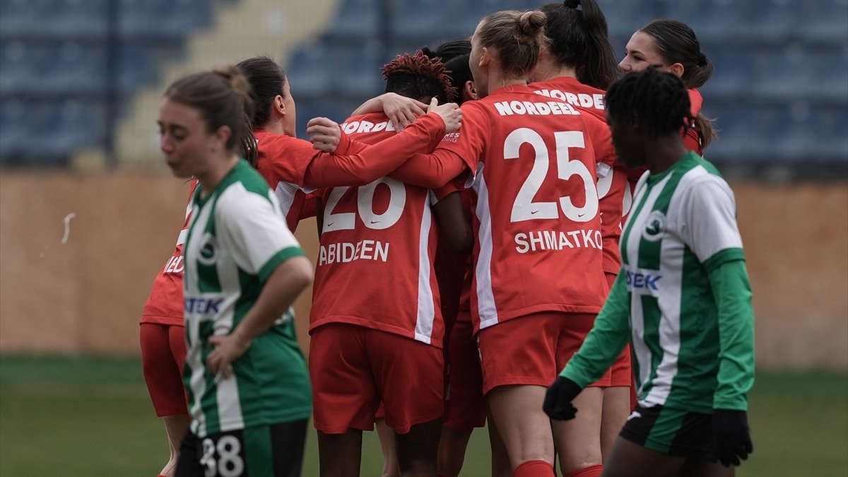 ABB FOMGET, Çekmeköy Bilgidoğa’yı iki golle geçti