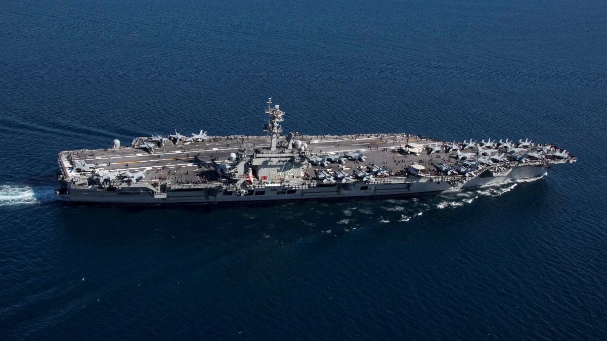 ABD’nin USS Abraham Lincoln uçak gemisi İran açıklarına ulaştı