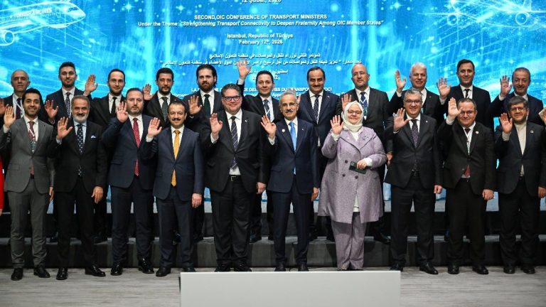 Abdulkadir Uraloğlu’ndan Filistin’e destek mesajı: Her türlü desteği vermeliyiz