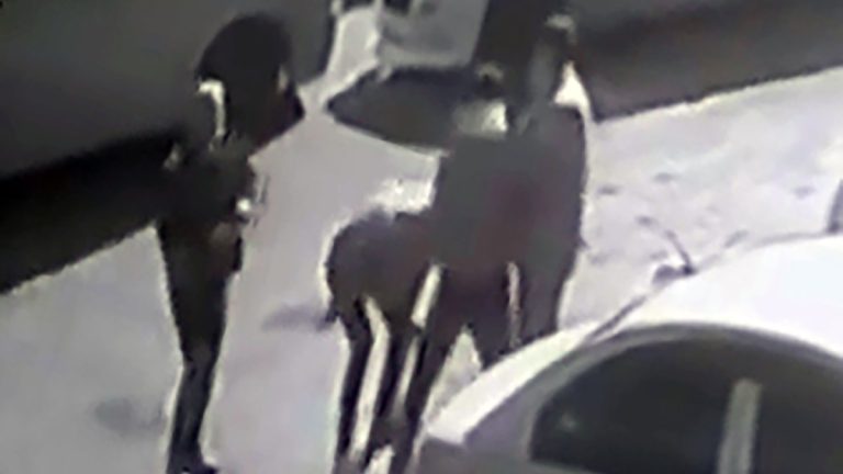 Adana’da dolmuş şoförüne bardaklı saldırı: Gözünü kaybetti