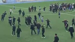 Adana’da liseler arası maçta kavga