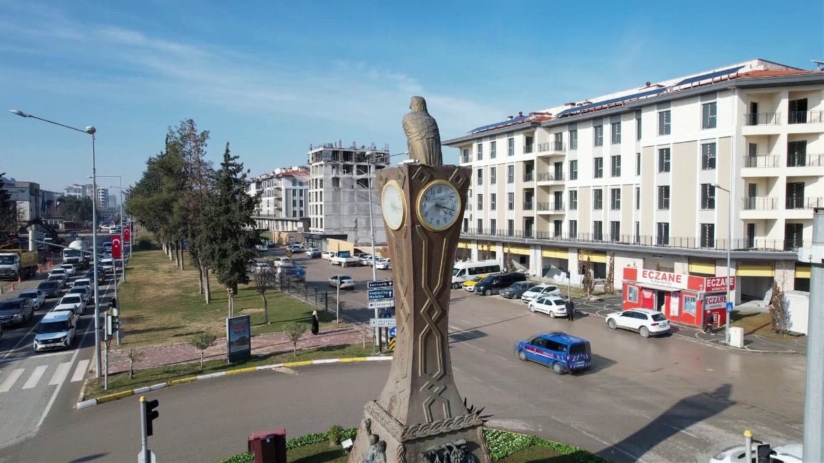 Adıyaman’da zaman 3 yıl önce 04.17’de durdu