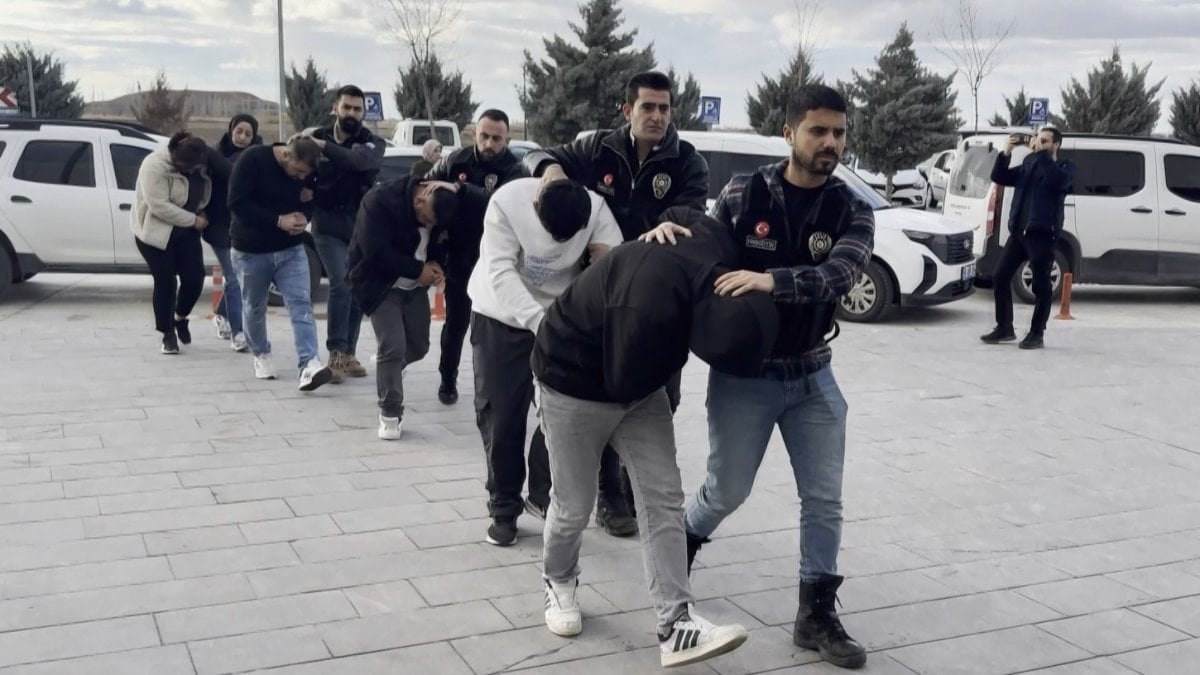 Aksaray’daki uyuşturucu operasyonunda 8 kişi gözaltına alındı