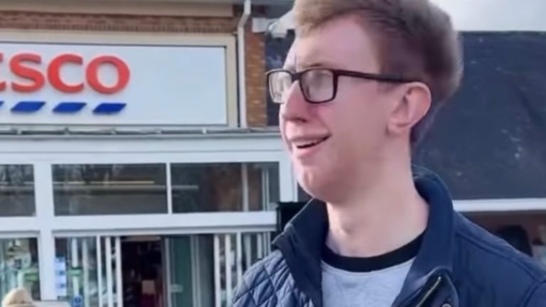 Alışveriş için İngiltere’den Antalya’ya uçtu, daha ucuza geldi