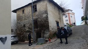 Antalya’da itfaiyeye park engeli: Yangın tüpleriyle koştular