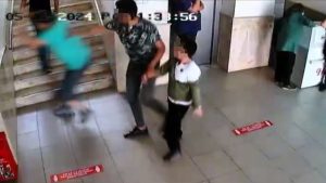 Antalya’da otizmli öğrenciyi darbeden öğretmene 15 bin lira ceza