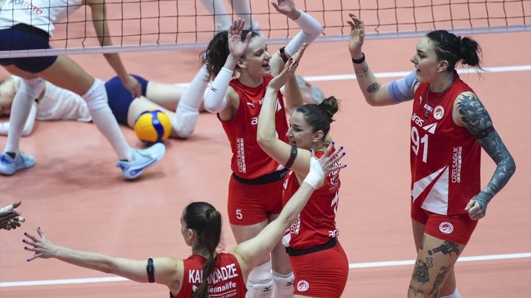 Aras Kargo, Aydın Büyükşehir Belediyespor’a set vermedi