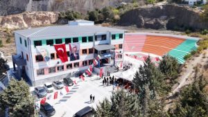 Asrın felaketinde yaralar okullarla sarılıyor: 292 yeni okul açıldı